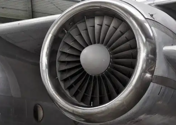 航空發動機渦輪葉片去毛刺.png
